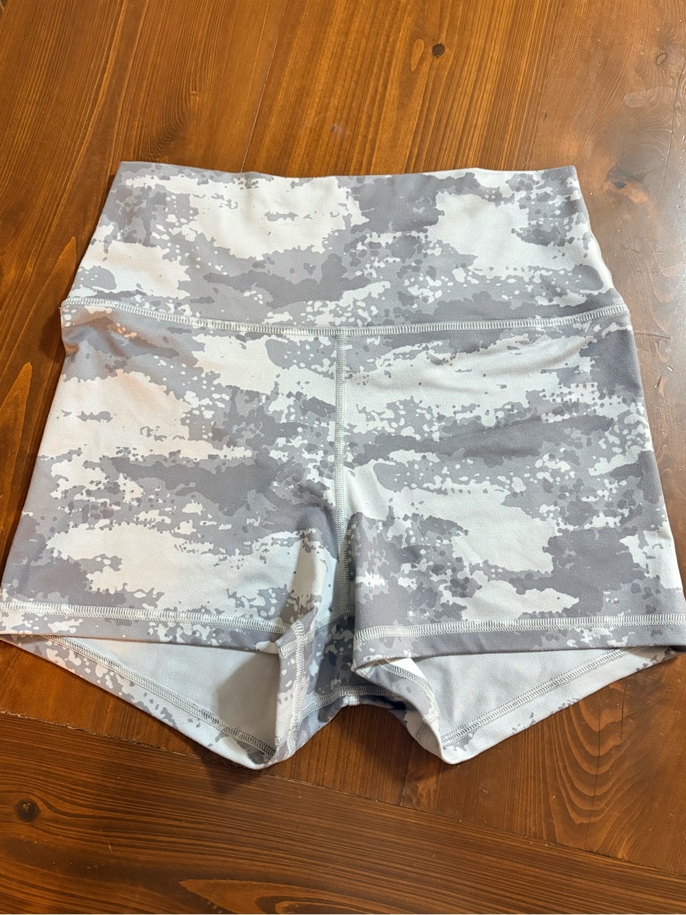 FLEO Gray White Camouflage High Rise Athletic Shorts Size Medium